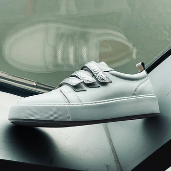 Новые модные Белые Повседневные кроссовки, Мужская обувь на плоской подошве, Дизайнерская Дышащая обувь из натуральной кожи, увеличивающая рост, Мужские оксфорды 5A